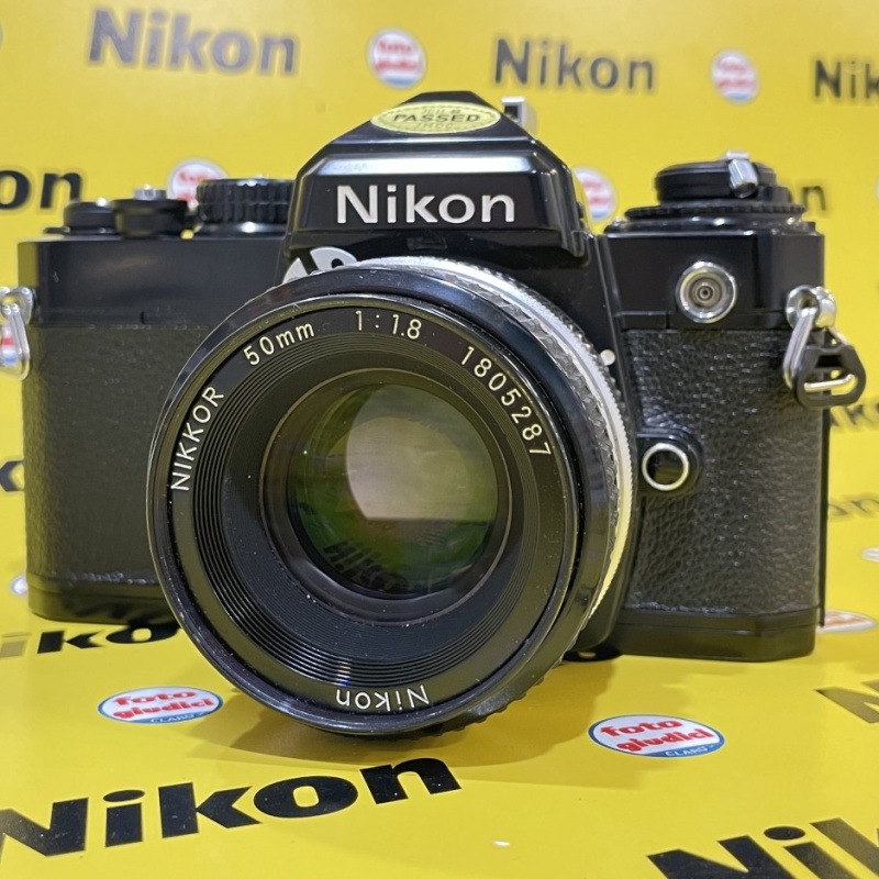 USATO: Nikon FE nera con Nikkor AI 50mm/1.8