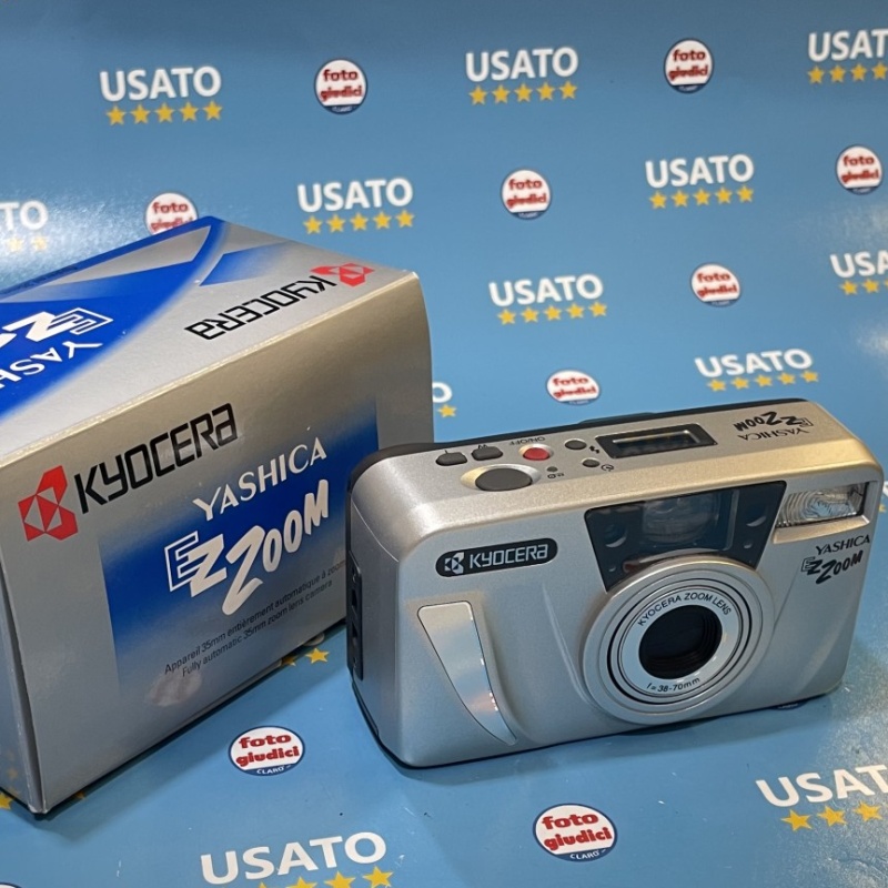 USATO: Stupenda Yashica EZ Zoom 38-70mm